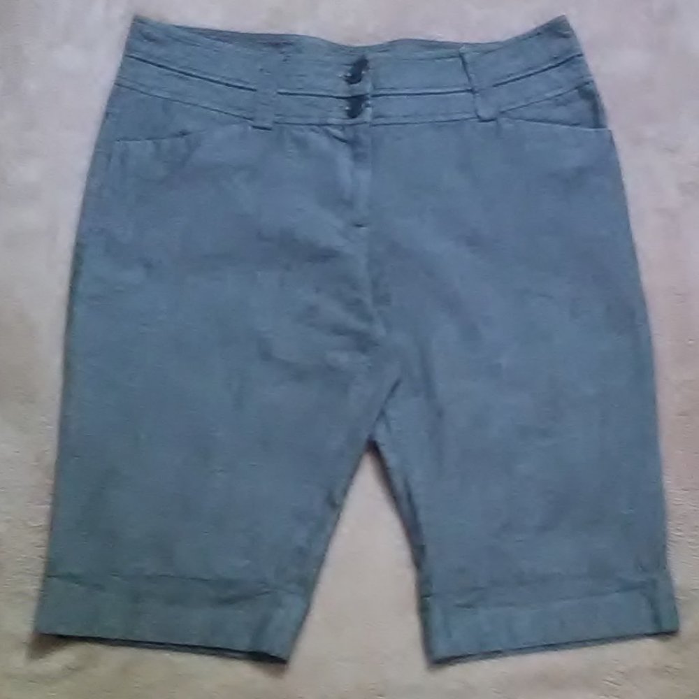 Grey Shorts with cuffed hem